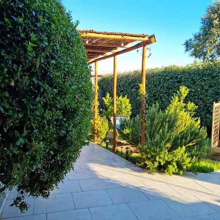 Tea, Residenza Incantevole Con Giardino .